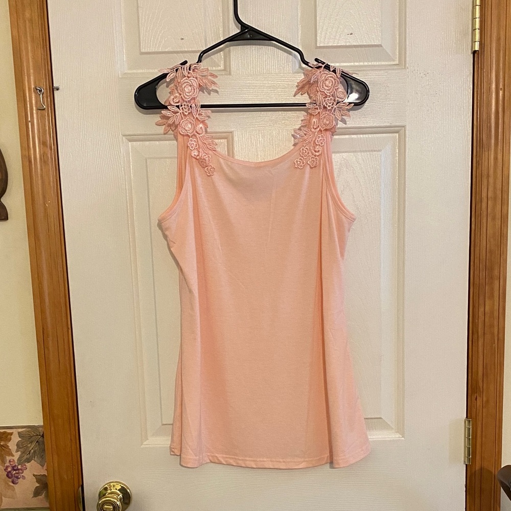 Women's Peach Floral Lace Strap Camisole - Picture 4 of 4